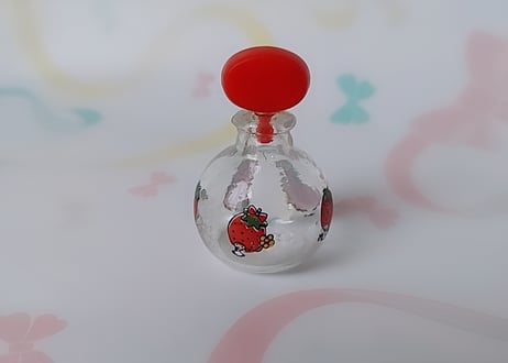 SANRIO🍓いちごの王様・ミニチュア小瓶