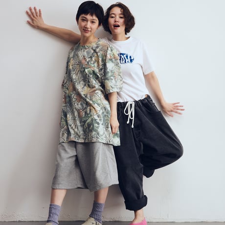 Peate star logo T-shirt(White)