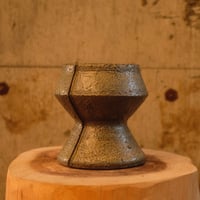 Azumi Aoyagi  plant pot