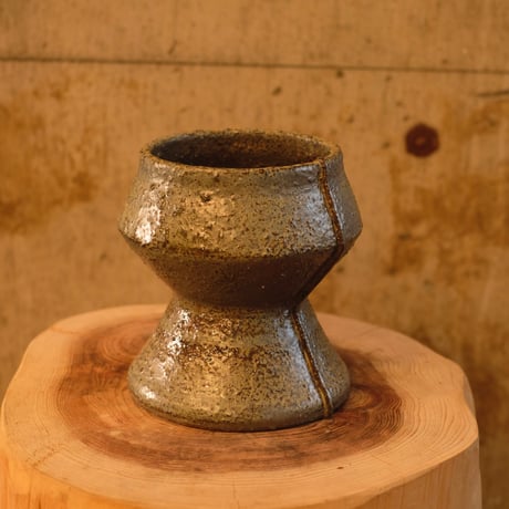 Azumi Aoyagi  plant pot