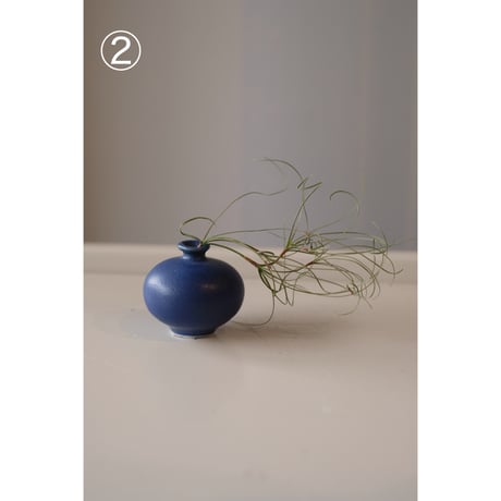 Mini flower vase