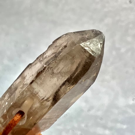 【ガウリシャンカール産】天然ヒマラヤスモーキークォーツ革紐ペンダント②/GauriShankar Himalayan Smoky Quartz Pendant
