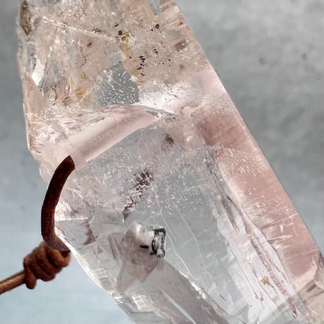 【ガネッシュヒマール産】天然ヒマラヤ水晶革紐付きペンダント③/GaneshHimal Limonite in Natural Pendant