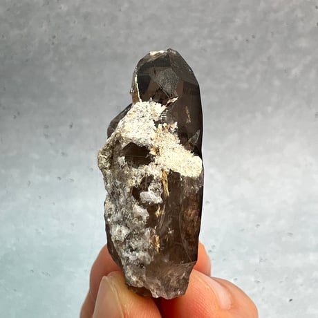 【ガウリシャンカール産】天然ヒマラヤスモーキークォーツ/GauriShankar Himalayan Smoky Quartz