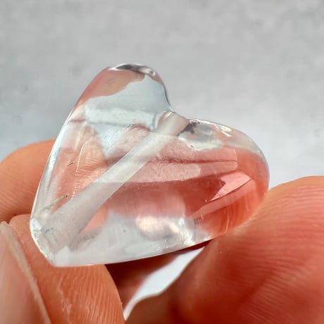 【ガネッシュヒマール産】天然ヒマラヤ水晶"手磨き加工"ハートビーズ③/Ganesh Himal Himalayan Quartz Heart Beads