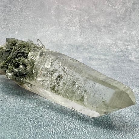 【ガネッシュヒマール産】クローライト&アクチノライトイン天然ヒマラヤ水晶/Ganesh Himal Chlorite&Actinorite in Himalayan Quartz
