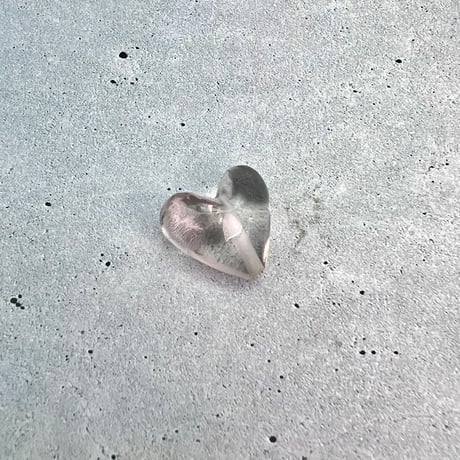 【ガネッシュヒマール産】天然ヒマラヤ水晶"手磨き加工"ハートビーズ①/Ganesh Himal Himalayan Quartz Heart Beads