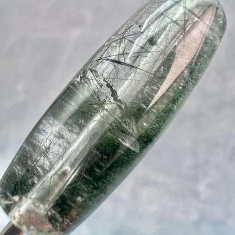 【ガネッシュヒマール産】クローライト&アクチノライトイン天然ヒマラヤ水晶樽型ビーズ③/Ganesh Himal Chlorite&Actinorite in Quartz barrel beads