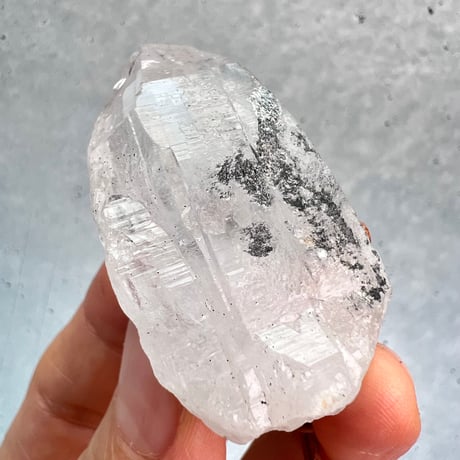 【カイラス産】天然ヒマラヤ水晶革紐付きペンダント⑤/Kailash Himalayan Quartz Pendant