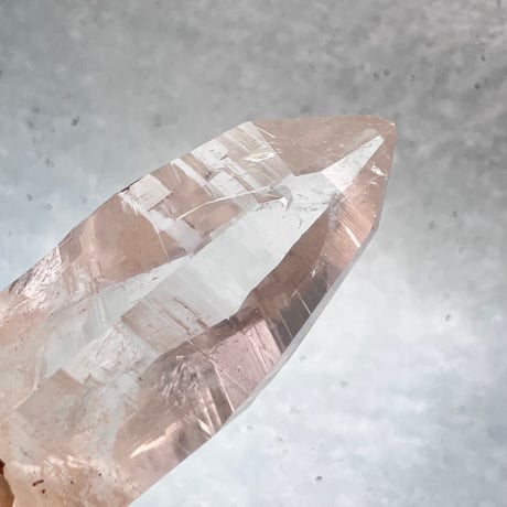 【ガネッシュヒマール産】天然ヒマラヤ水晶革紐付きペンダント④/GaneshHimal Limonite in Natural Pendant