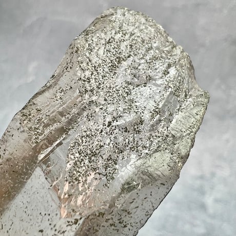 【ガネッシュヒマール産】クローライト イン ヒマラヤ水晶/GaneshHimal Chlorite&Albite in Himalayan Quartz