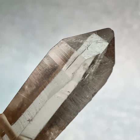【ガウリシャンカール産】天然ヒマラヤスモーキークォーツ革紐ペンダント⑧/GauriShankar Himalayan Smoky Quartz Pendant