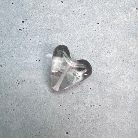 【ガネッシュヒマール産】天然ヒマラヤ水晶"手磨き加工"ハートビーズ⑤/Ganesh Himal Himalayan Quartz Heart Beads
