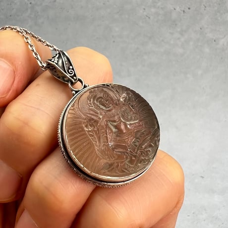 【ガウリシャンカール産】天然ヒマラヤスモーキークォーツ"グリーンターラ様"ペンダントトップ①/Gaurishankar Himalayan Smoky Quartz "Green Tara"