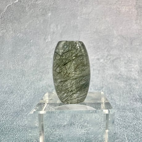 【ガネッシュヒマール産】アクチノライトイン天然ヒマラヤ水晶 樽型ビーズ⑥/Ganesh Himal Actinolite in Himalayan Quartz barrel beads