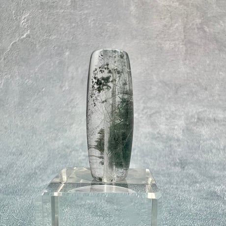【ガネッシュヒマール産】クローライト&アクチノライトイン天然ヒマラヤ水晶 樽型ビーズ④/Ganesh Himal Chlorite&Actinorite in Quartz barrel beads