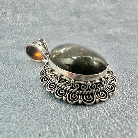 【ガネッシュヒマール産】クローライトイン天然ヒマラヤ水晶シルバー925ペンダントトップ/Ganesh Himal Chlorite in Himalayan Quartz Pendant Top