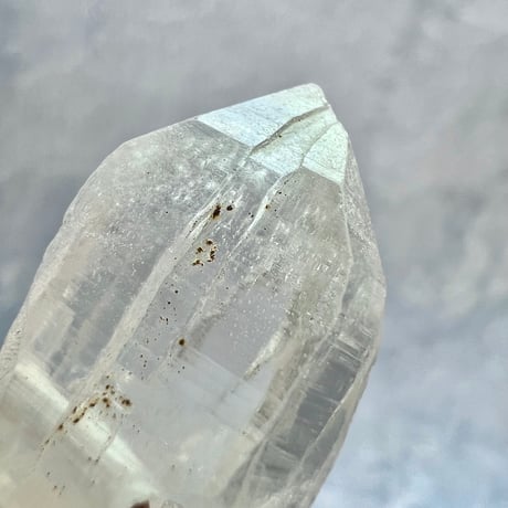 【カイラス産】天然ヒマラヤ水晶革紐付きペンダント③/Kailash Himalayan Quartz Pendant