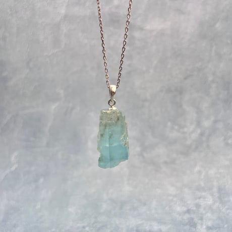 ネパール🇳🇵サンクワサバ産【ヒマラヤアクアマリン】ペンダントトップ/Nepal Sankhuwasabha Himalayan Aquamarine Pendant Top
