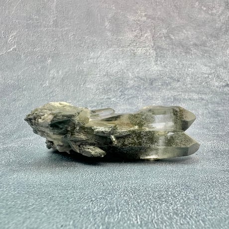 【ガネッシュヒマール産】クローライト&アクチノライトイン天然ヒマラヤ水晶/Ganesh Himal Chlorite&Actinorite in Himalayan Quartz
