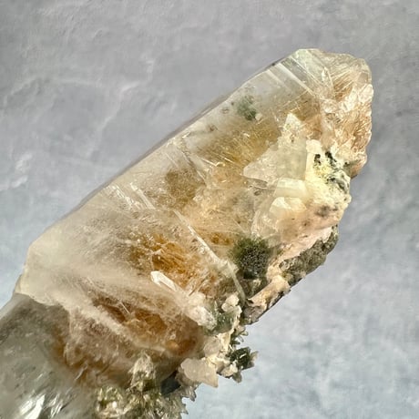 【ガネッシュヒマール産】クローライト&アクチノライトイン天然ヒマラヤ水晶/Ganesh Himal Chlorite&Actinorite in Himalayan Quartz