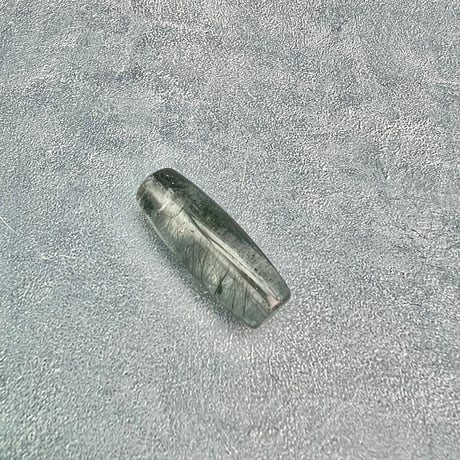 【ガネッシュヒマール産】クローライト&アクチノライトイン天然ヒマラヤ水晶樽型ビーズ③/Ganesh Himal Chlorite&Actinorite in Quartz barrel beads