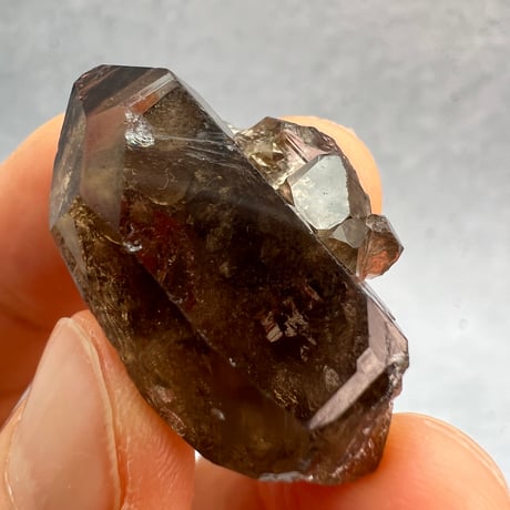【ガウリシャンカール産】天然ヒマラヤスモーキークォーツ/GauriShankar Himalayan Smoky Quartz