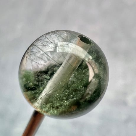 【ガネッシュヒマール産】クローライト&アクチノライトイン天然ヒマラヤ水晶ビーズ②/Ganesh Himal Chlorite&Actinorite in Himalayan Quartz beads