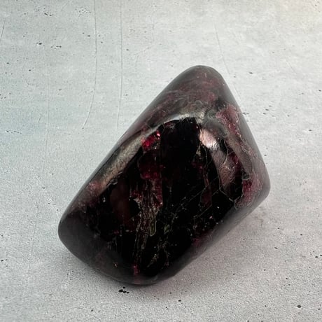 ネパール産【天然ヒマラヤ ガーネット】(フリーフォーム)①/Nepal🇳🇵Himalayan Garnet