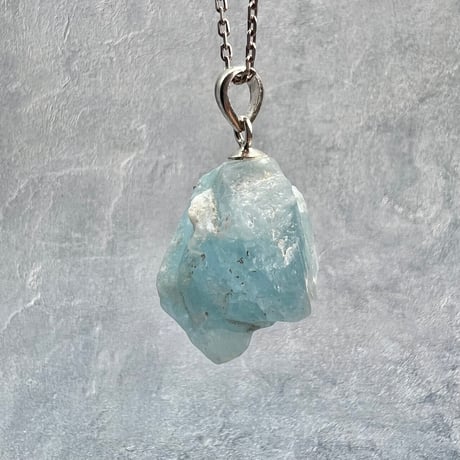 ネパール🇳🇵サンクワサバ産【ヒマラヤアクアマリン】ペンダントトップ/Nepal Sankhuwasabha Himalayan Aquamarine Pendant Top