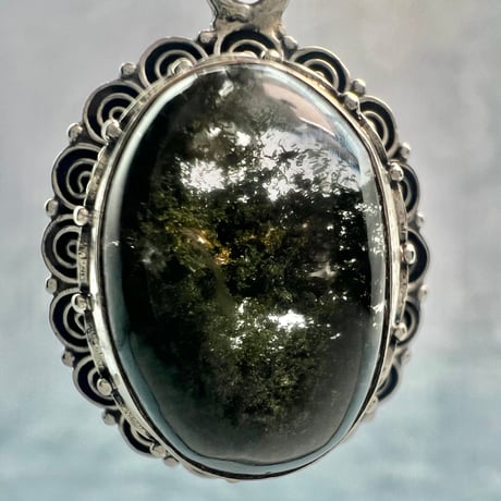 【ガネッシュヒマール産】クローライトイン天然ヒマラヤ水晶シルバー925ペンダントトップ/Ganesh Himal Chlorite in Himalayan Quartz Pendant Top
