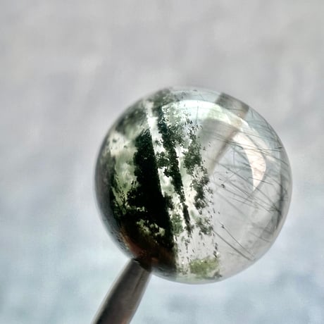 【ガネッシュヒマール産】クローライト&アクチノライトイン天然ヒマラヤ水晶ビーズ②/Ganesh Himal Chlorite&Actinorite in Himalayan Quartz beads