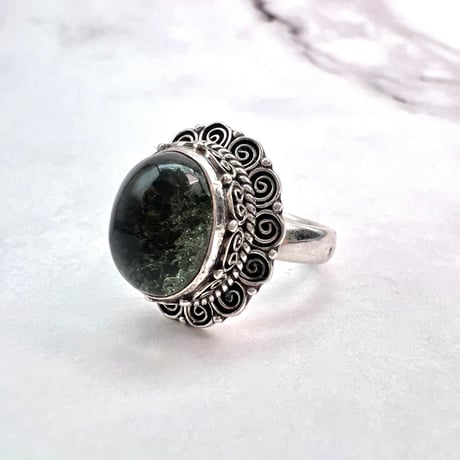 【ガネッシュヒマール産】クローライトイン天然ヒマラヤ水晶S/V925リング/Ganesh Himal Chlorite in Himalayan Quartz S/V925 Ring