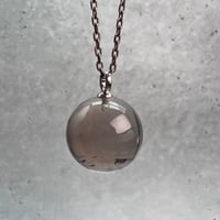 【ガウリシャンカール産】天然ヒマラヤスモーキークォーツスフィアペンダントトップ②/GauriShankar Himalayan Smoky Quartz Sphere Pendant Top