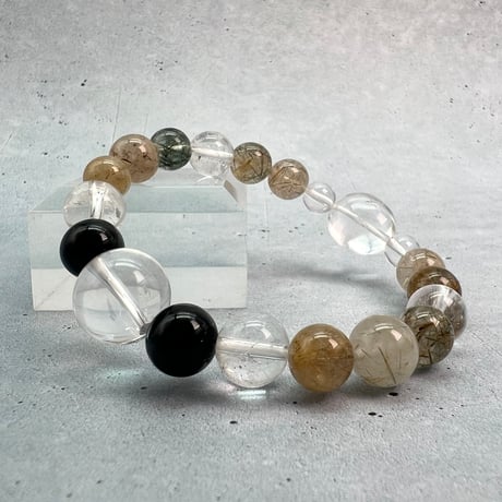 【デザインブレスレット】ガネッシュヒマール産×カイラス産天然ヒマラヤ水晶/Ganesh Himal×Kailash Himalayan Quartz