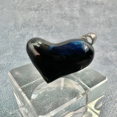 フィンランド産【スペクトロライト】ハートペンダントトップ②/Finland【Spectrolite】Heart Pendant Top