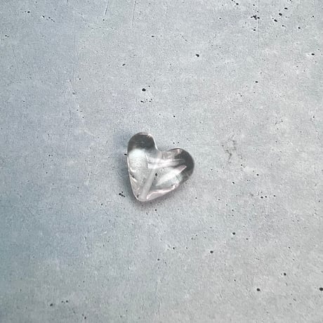 【ガネッシュヒマール産】天然ヒマラヤ水晶"手磨き加工"ハートビーズ⑥/Ganesh Himal Himalayan Quartz Heart Beads
