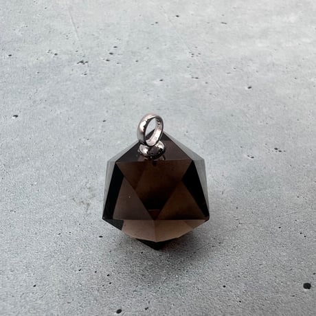 【ガウリシャンカール産】天然ヒマラヤ水晶"手磨き加工"イコサヘドロン"ペンダントトップ③/GauriShankar Himalayan Quartz "Icosahedron"Pendant Top