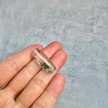 【ガネッシュヒマール産】クローライトイン天然ヒマラヤ水晶 樽型ビーズ①/Ganesh Himal Chlorite in Himalayan Quartz barrel beads