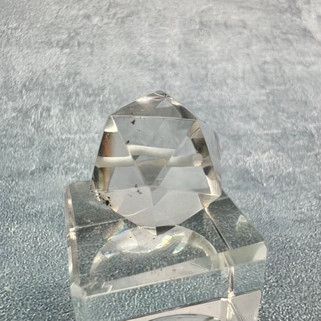 【ガネッシュヒマール産】天然ヒマラヤ水晶"手磨き加工"イコサヘドロン"ビーズ  Ganesh Himal Himalayan Quartz "Icosahedron"beads