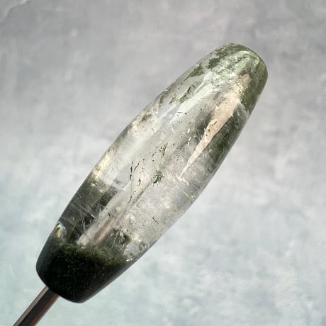 【ガネッシュヒマール産】クローライト&アクチノライトイン天然ヒマラヤ水晶 樽型ビーズ②/Ganesh Himal Chlorite&Actinorite in Quartz barrel beads