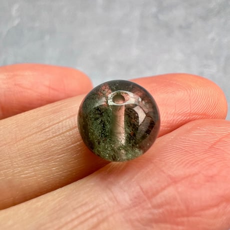 【ガネッシュヒマール産】クローライト&アクチノライトイン天然ヒマラヤ水晶ビーズ②/Ganesh Himal Chlorite&Actinorite in Himalayan Quartz beads