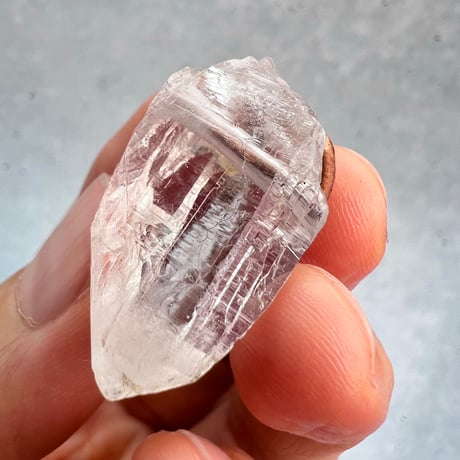 【カイラス産】天然ヒマラヤ水晶革紐付きペンダント⑨/Kailash Himalayan Quartz Pendant