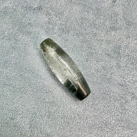 【ガネッシュヒマール産】クローライト&アクチノライトイン天然ヒマラヤ水晶 樽型ビーズ②/Ganesh Himal Chlorite&Actinorite in Quartz barrel beads