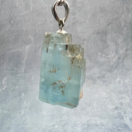ネパール🇳🇵サンクワサバ産【ヒマラヤアクアマリン】ペンダントトップ/Nepal Sankhuwasabha Himalayan Aquamarine Pendant Top