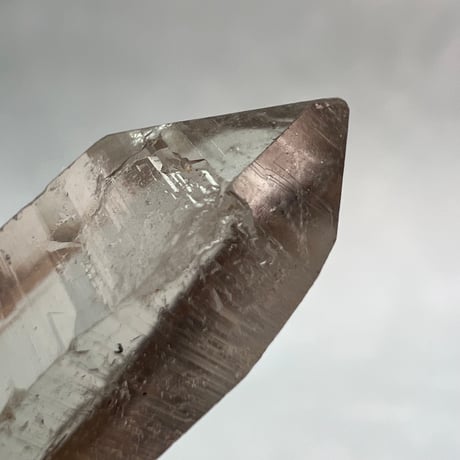【ガウリシャンカール産】天然ヒマラヤスモーキークォーツ革紐ペンダント⑧/GauriShankar Himalayan Smoky Quartz Pendant