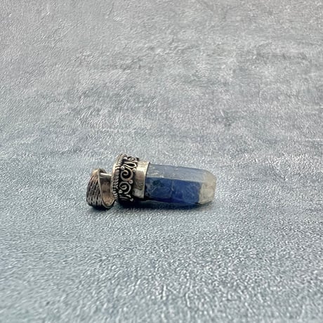 ネパール🇳🇵サンクワサバ産【天然ヒマラヤサファイア】ペンダントトップ/Nepal Sankhuwasabha Himalayan Sapphire Pendant Top