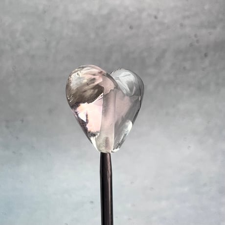 【ガネッシュヒマール産】天然ヒマラヤ水晶"手磨き加工"ハートビーズ①/Ganesh Himal Himalayan Quartz Heart Beads