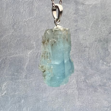 ネパール🇳🇵サンクワサバ産【ヒマラヤアクアマリン】ペンダントトップ/Nepal Sankhuwasabha Himalayan Aquamarine Pendant Top