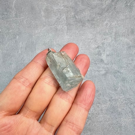 ネパール🇳🇵サンクワサバ産【ヒマラヤアクアマリン】ペンダントトップ/Nepal Sankhuwasabha Himalayan Aquamarine Pendant Top